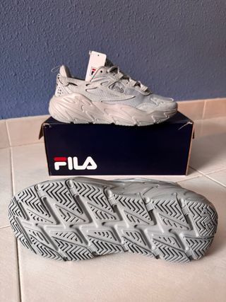 NUEVO Fila zapatillas deportivas Num 38.5