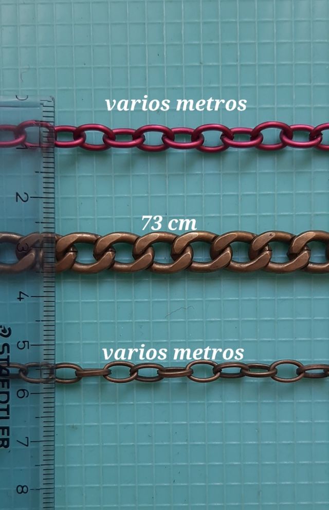 Cadenas bisutería: dorado, rojo