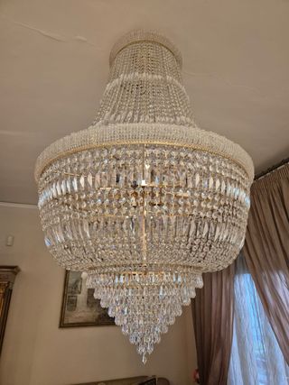 Lampadario in Cristallo Swarovski – Eleganza senza