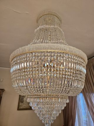 Lampadario in Cristallo Swarovski – Eleganza senza
