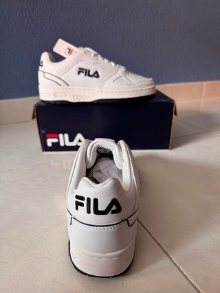 NUEVO Fila zapatillas deportivas Num 39