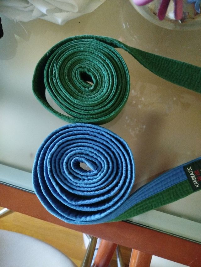 2 cinture da karate: verde e blu