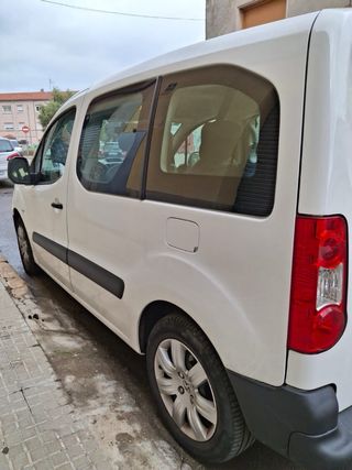 Peugeot Partner 2012