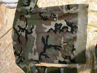 Sudadera Nike SB camuflaje talla XS de hombre