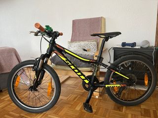 Biclicleta scott 20”para niños