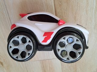 COCHE TELEDIRIGIDO CHICCO