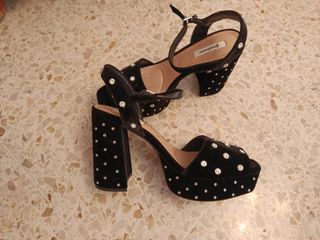 Zapatos tacón negros