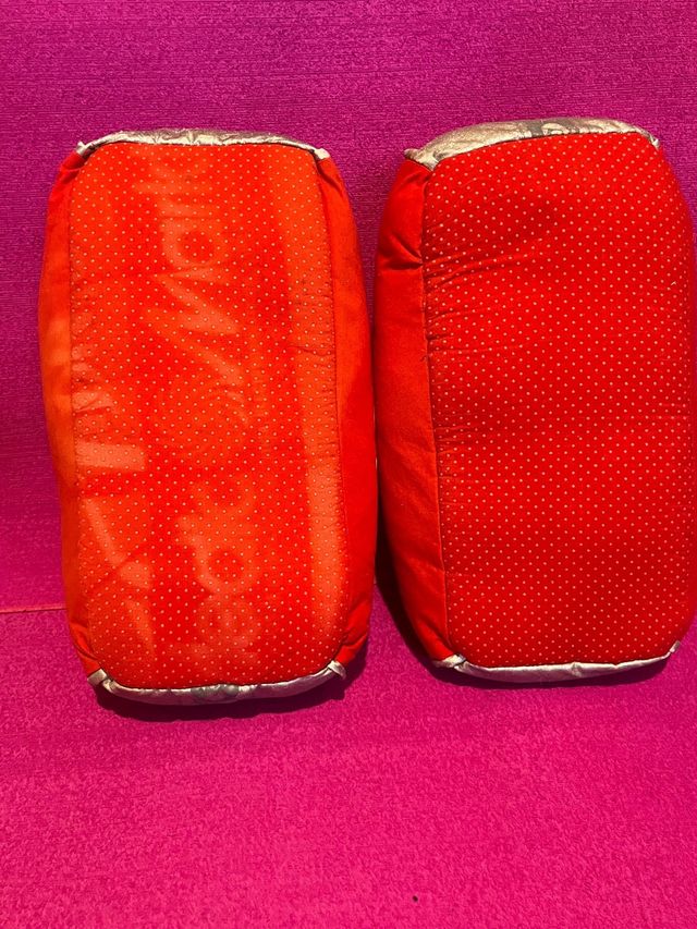 Zapatillas casa promocional CocaCola. Años 2000