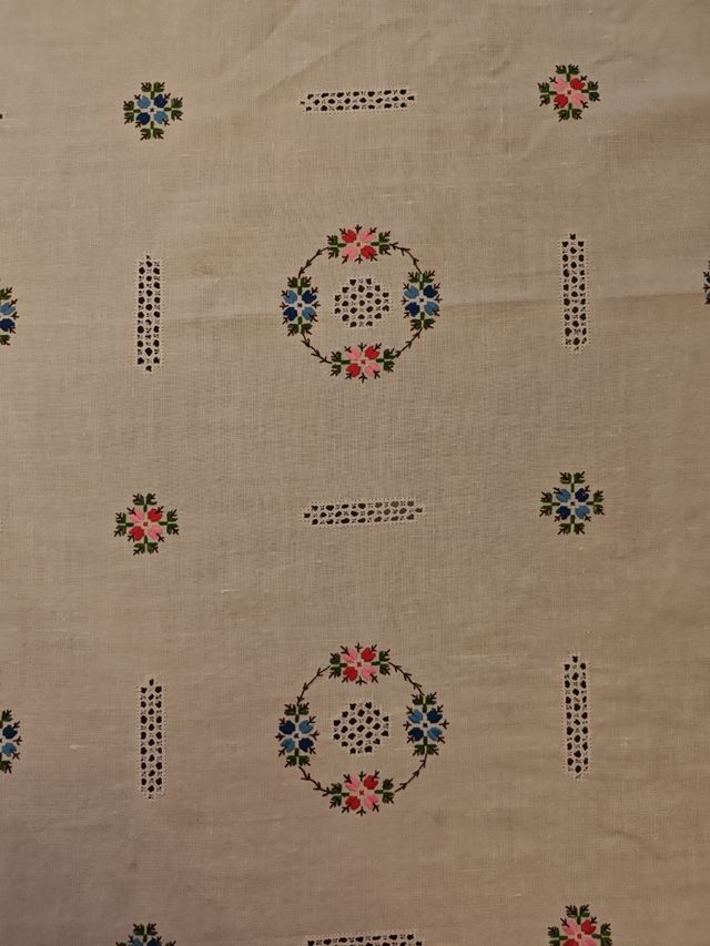 Mantel bordado lino 8 servicios