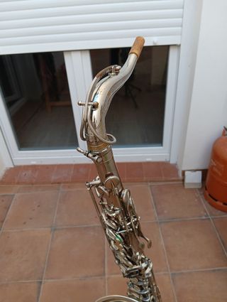 Saxofón tenor SML Gold Medal