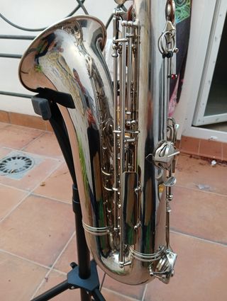 Saxofón tenor SML Gold Medal