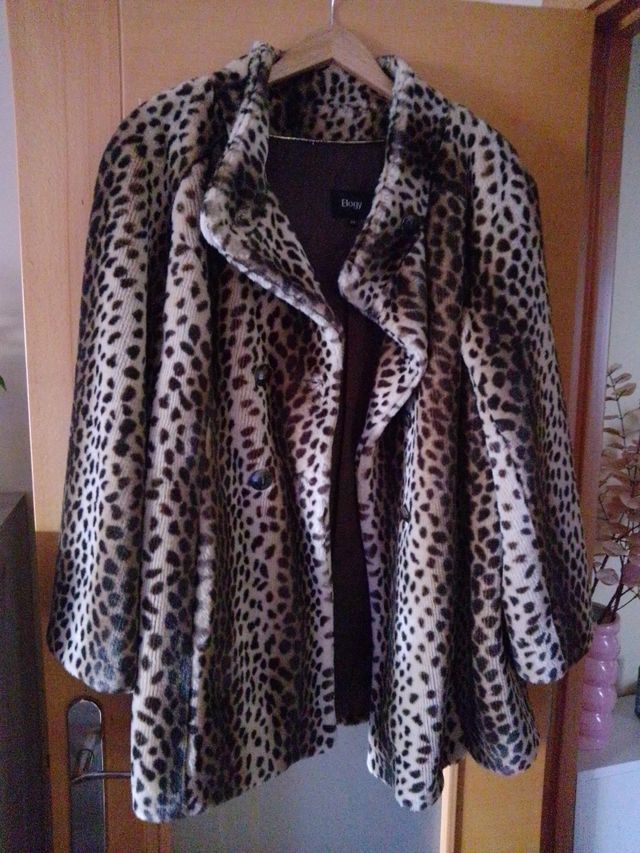 Chaquetón Elogy ( El corte inglés ) animal print