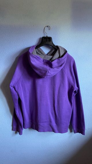 Sudadera morada New Balance