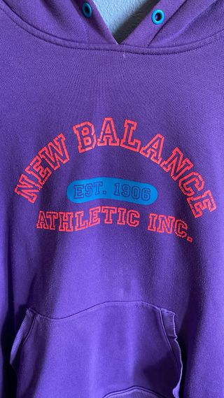 Sudadera morada New Balance