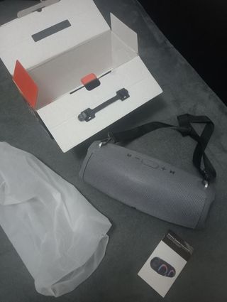 Altavoz portátil nuevo