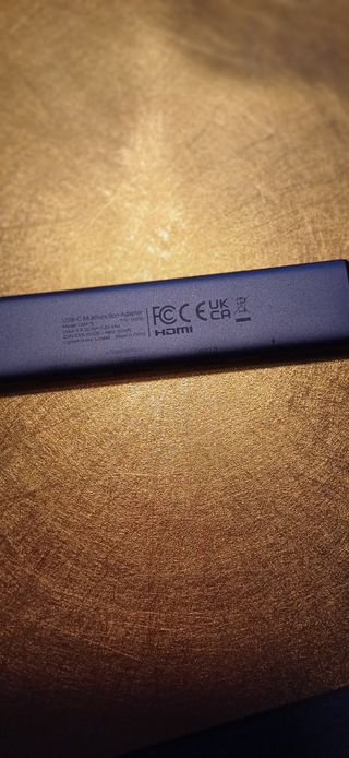 Adaptador multipuerto UGREEN