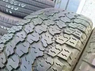 255 70 R18 116H M+S Goodyear - 2 neumáticos +50%