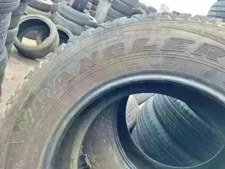 255 70 R18 116H M+S Goodyear - 2 neumáticos +50%