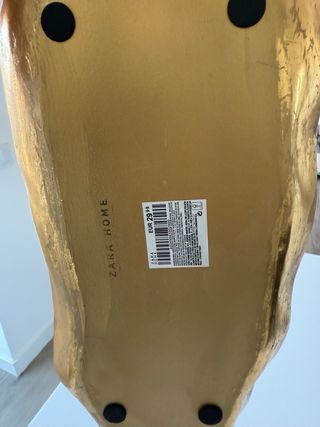 Bandeja grande color oro Zara Home