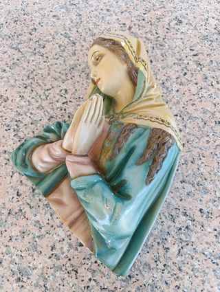 Virgen María de pared - Escayola
