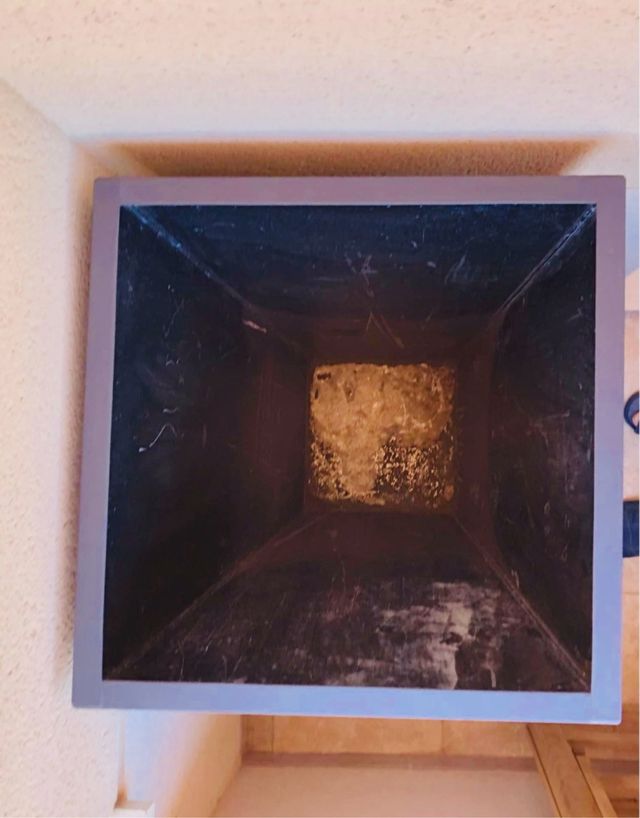 Jardinera grande de metal