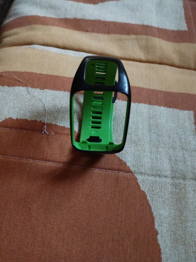 2 Correas y 2 cargadores reloj runner 3