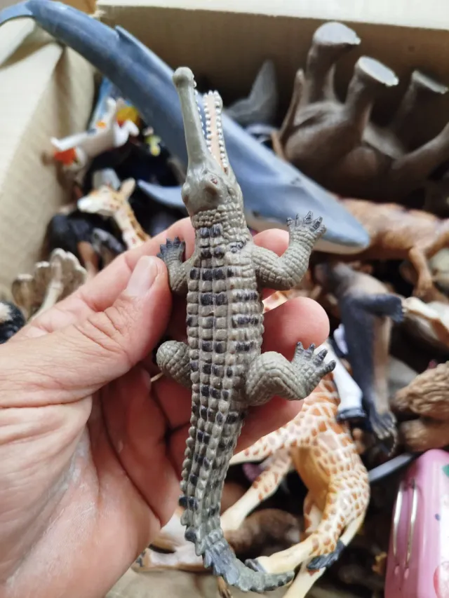 Figuras de Schleich. São enviados