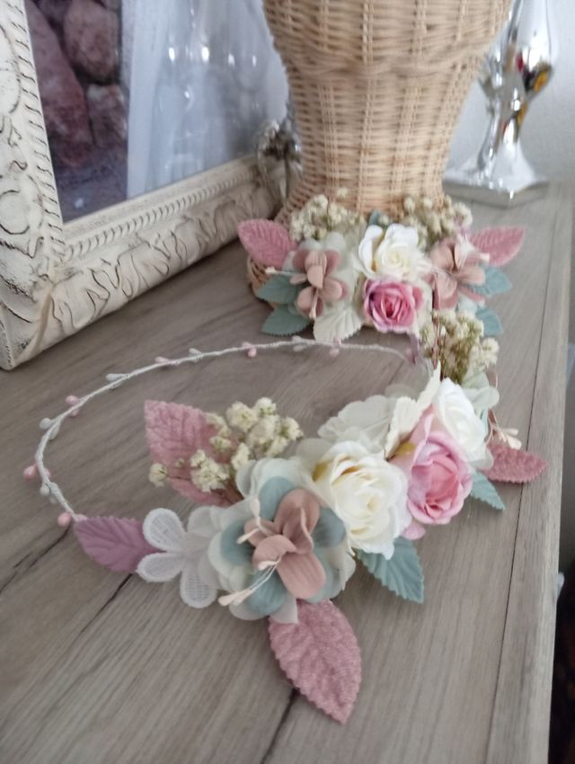 Tocado flores comunión niña