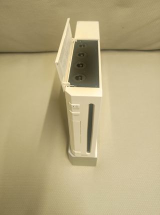 Wii + 2 juegos + accesorios