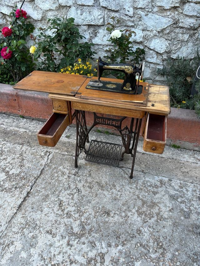 Máquina coser Singer Antigua