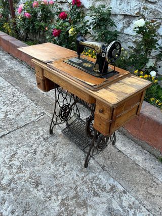 Máquina coser Singer Antigua