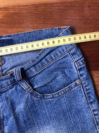 Pantalón vaquero campana