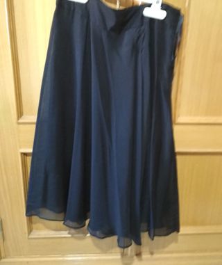 Flamante falda 100% seda