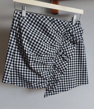 Minifalda de cuadros vichy de Zara Trafaluc