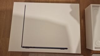 CAJA, MacBook Air 13" -