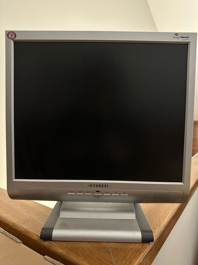 Monitor Hyundai L177 - Gris