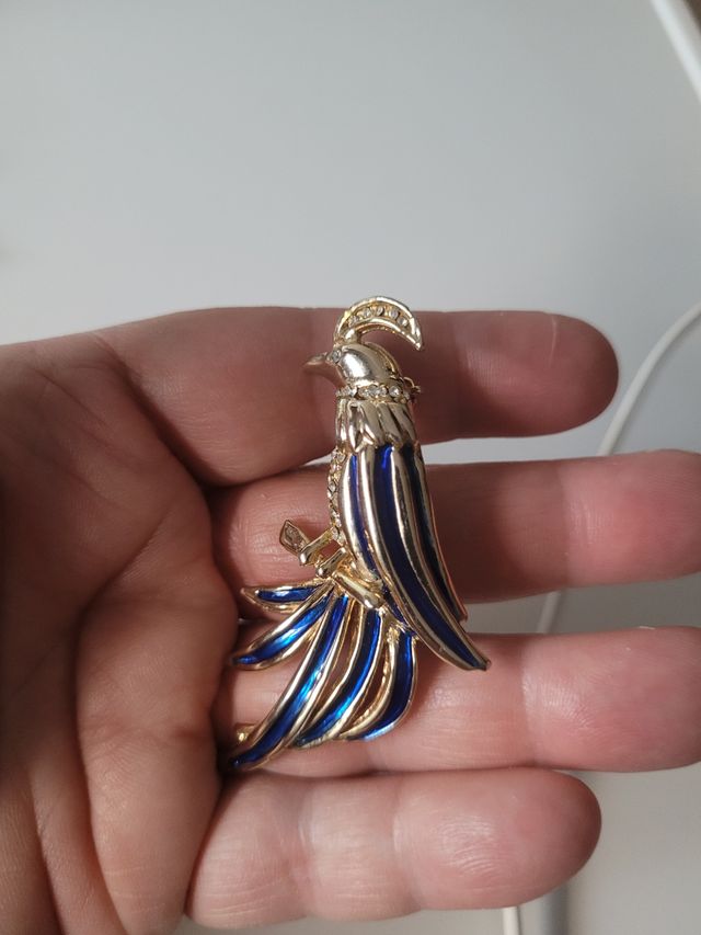 Broche Pavo Real dorado y azul