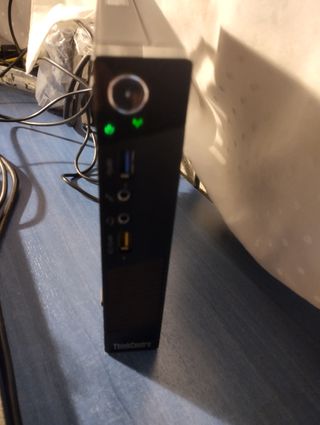 Lenovo M93 Thinpac + Monitor Lenovo ThinkVision T2
