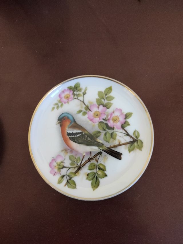 2 Platos porcelana Kaiser pájaros