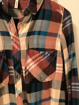 Camisa Stradivarius cuadros