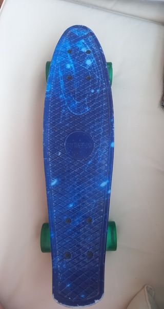 Monopatín o Skateboard azul. Para niño/adolescent