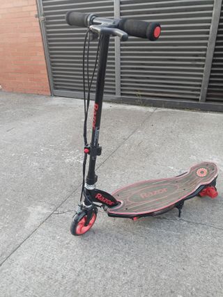 Patinete eléctrico niño