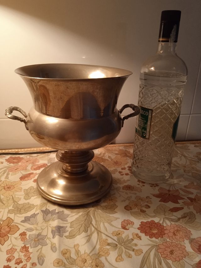 Antigua cubierta de metal