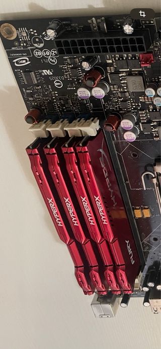 Placa base Intel + RAM HyperX Fury + procesador