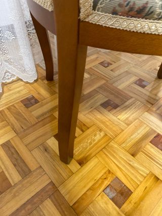 Butaca Descalzadora madera con tapizado (tengo 2)