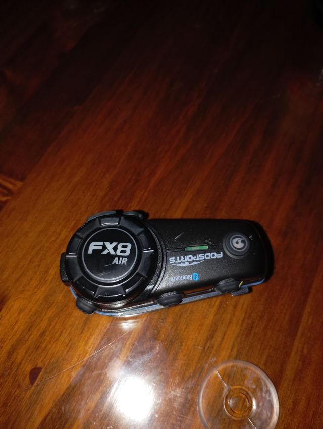 Intercomunicador FX8 Air Bluetooth
Moto
Casco
