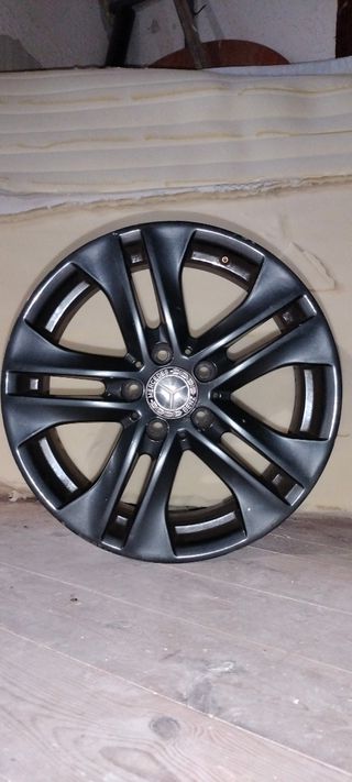4 Llantas Mercedes Benz 17