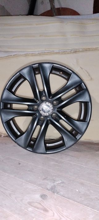 4 Llantas Mercedes Benz 17