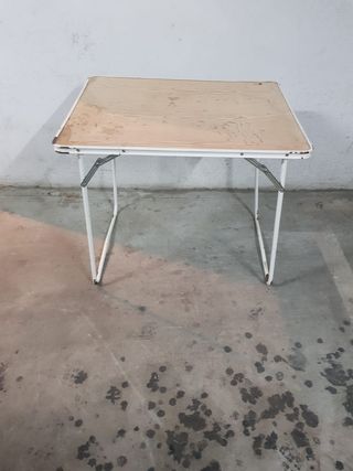 Vendo 2 mesas plegables