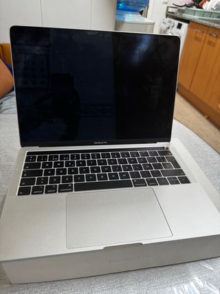 MacBook Pro 13" TouchBar 2019